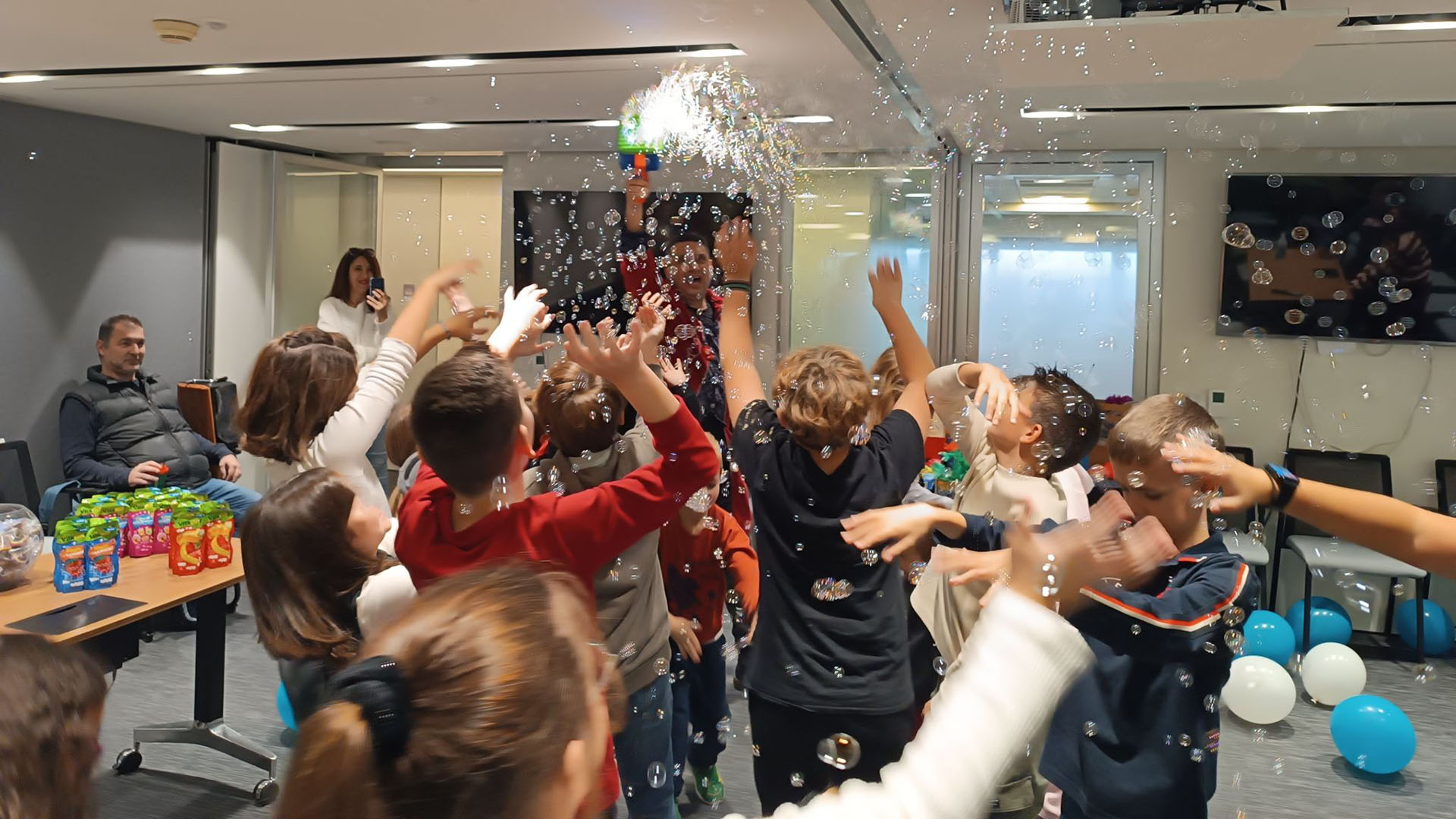 Magic and Smiles: A Festive Day for WinMedica Families at Christmas